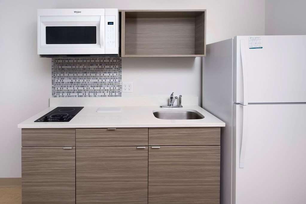Woodspring Suites Seattle Everett Habitación foto